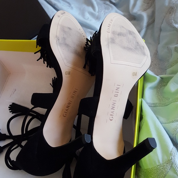 Gianni Bini | Hadley Fringe Heels - Picture 6 of 6