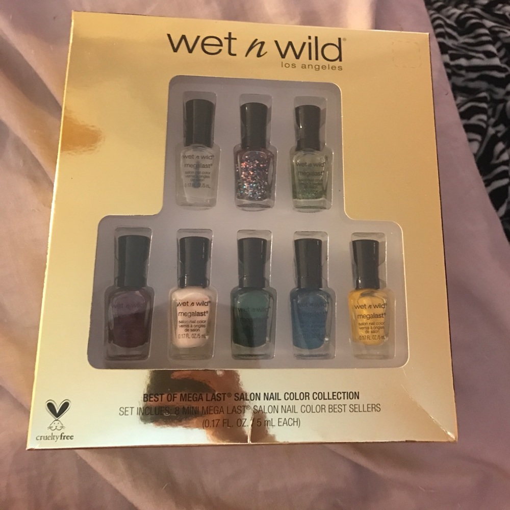 Nail polish set