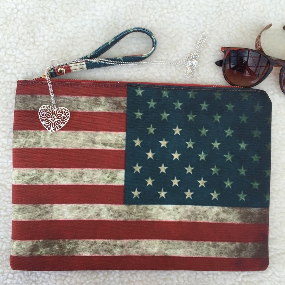 Vintage Style American Flag Clutch