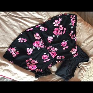 Cute floral  print Aeropostale skater skirt