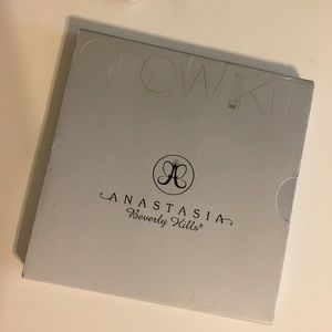 Anastasia Gleam Glow Kit