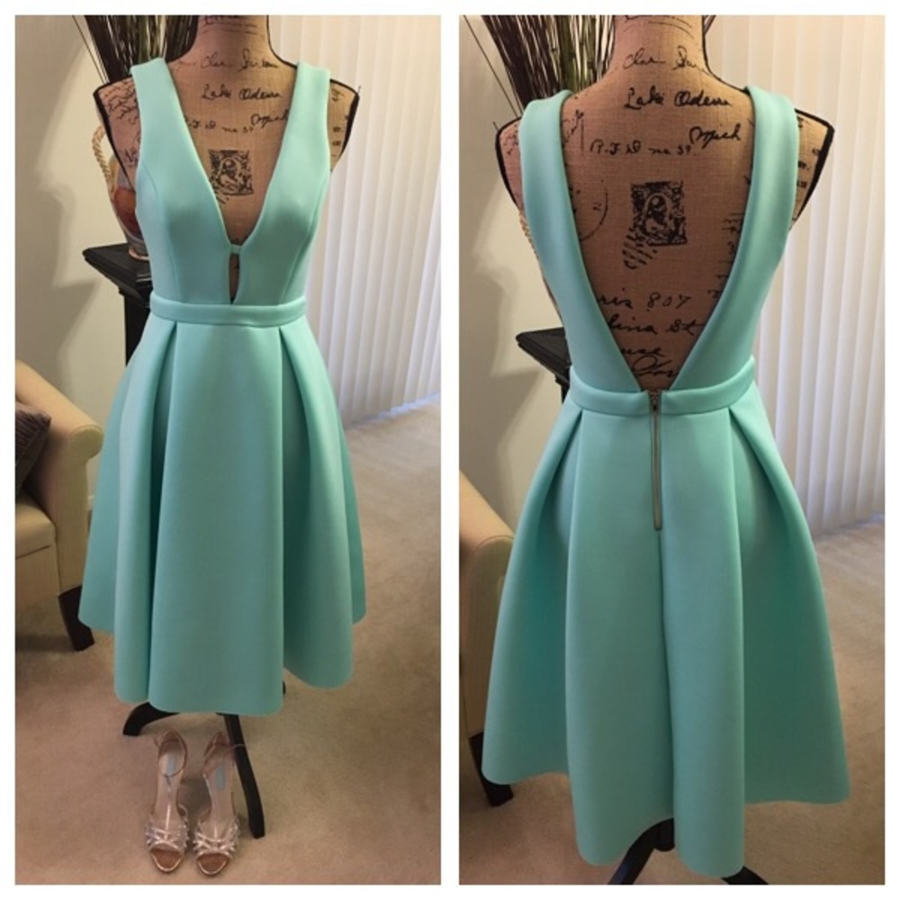 Green dress in scuba fabric from Forever 21.