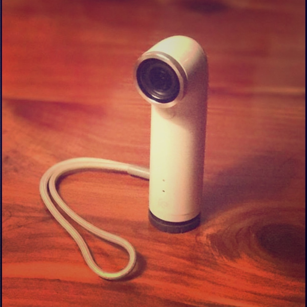 HTC Re Camera
