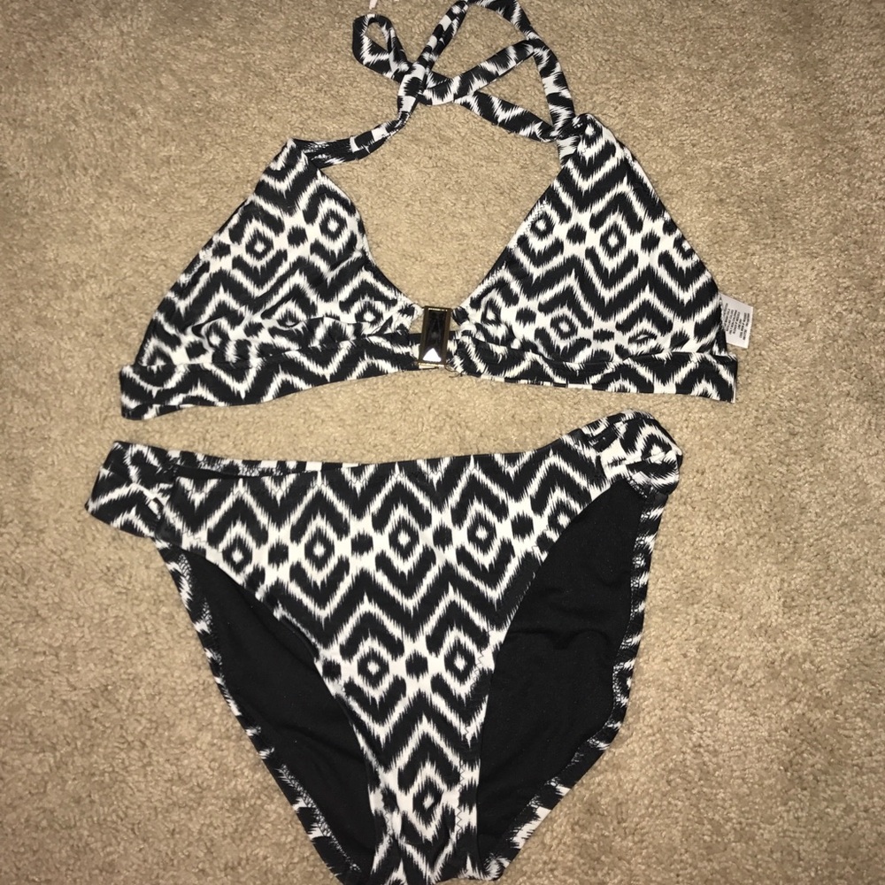 Bathing suit worn once!!! EXCELLENT CONDITION!!!