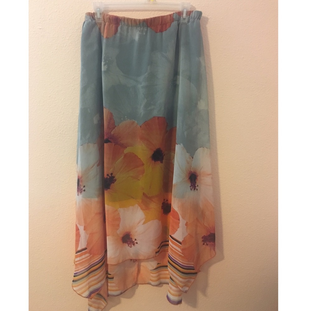 Flowy maxi skirt