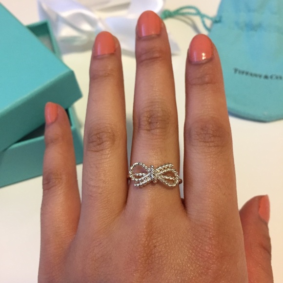🎉SALE: Tiffany & Co. Twist Bow Ring NIB - Picture 4 of 6