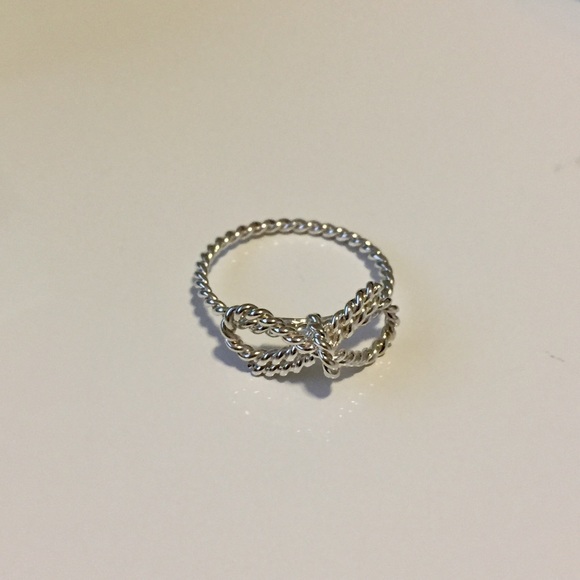 🎉SALE: Tiffany & Co. Twist Bow Ring NIB - Picture 2 of 6