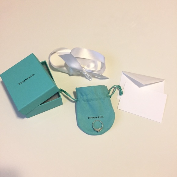 🎉SALE: Tiffany & Co. Twist Bow Ring NIB - Picture 5 of 6