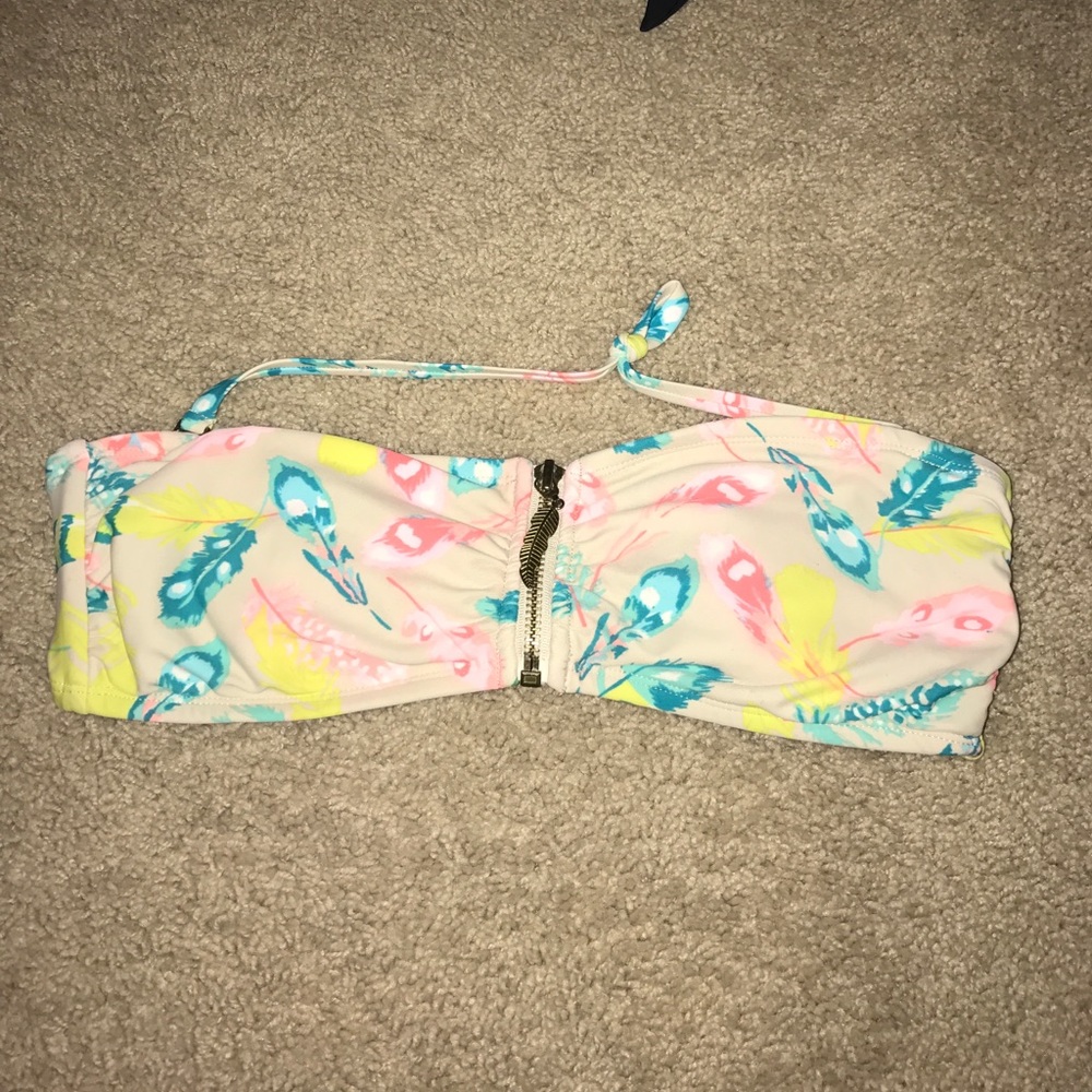 Bathing suit top. Zipper works perfectly!