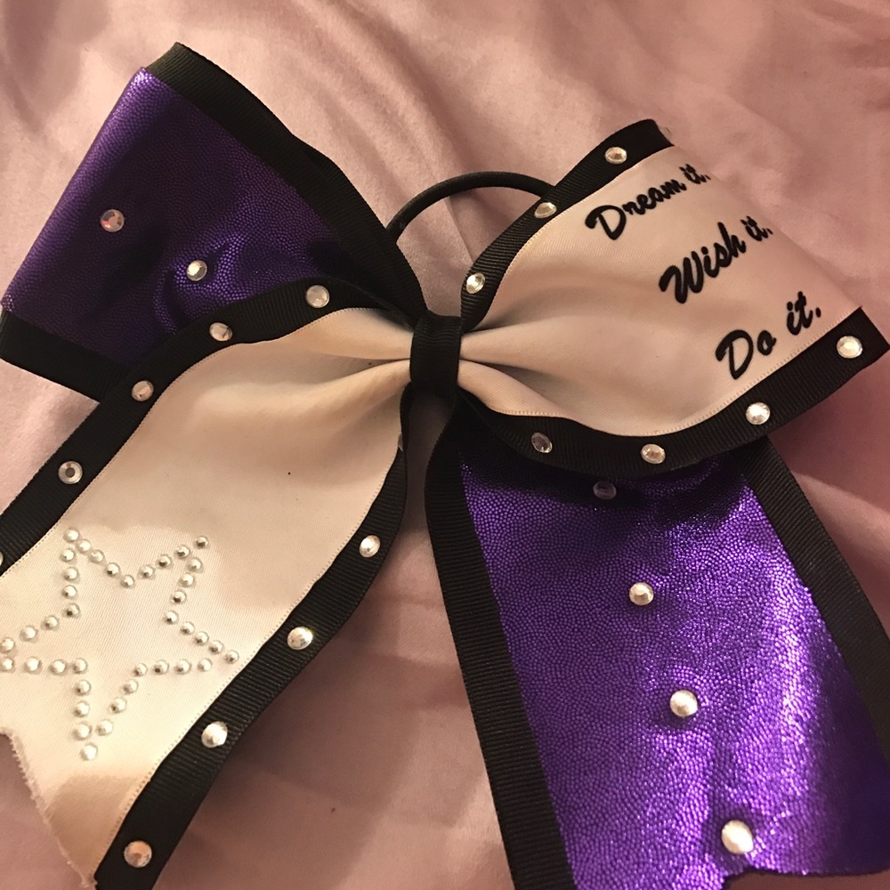 Cute cheer bow