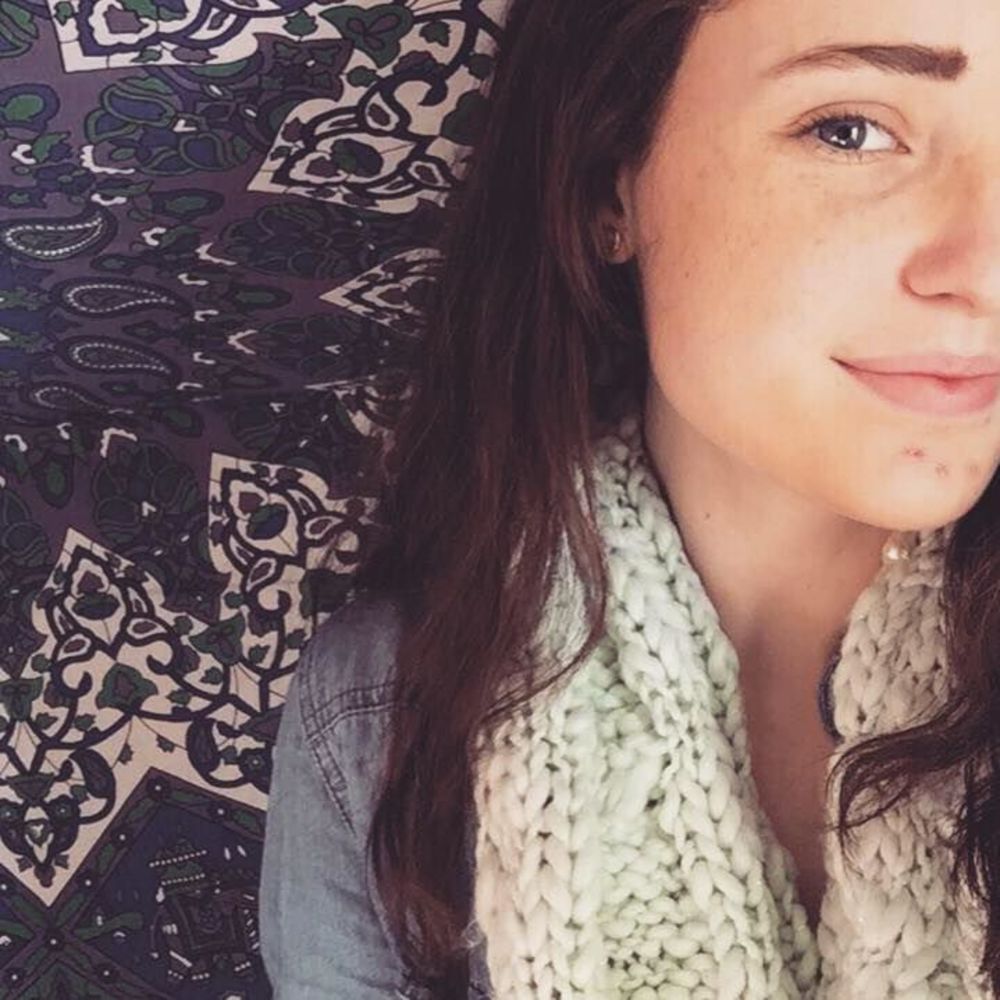 Meet your Posher, Alexis