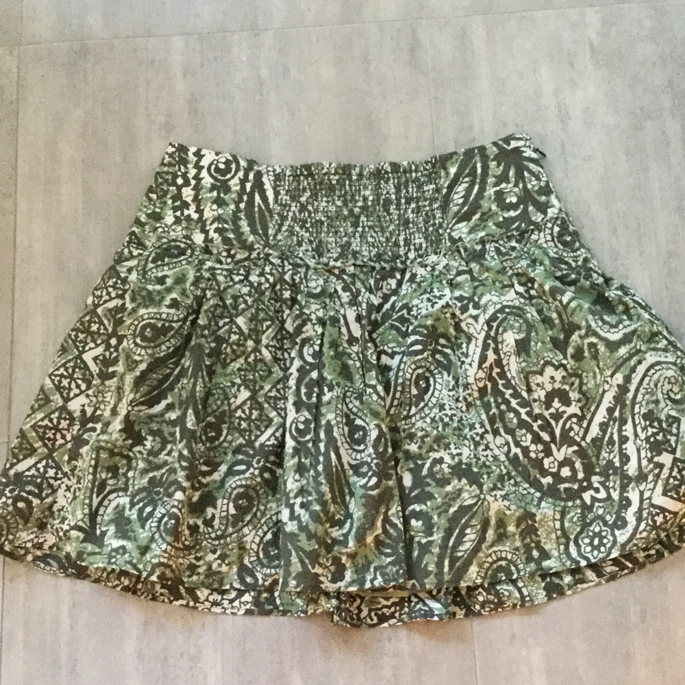 Banana Republic skirt--olive green pattern
