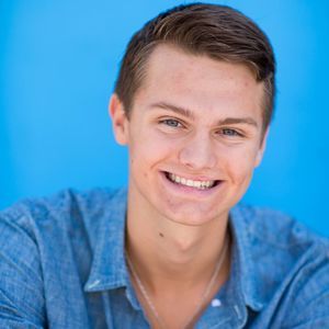 Meet your Posher, Simon