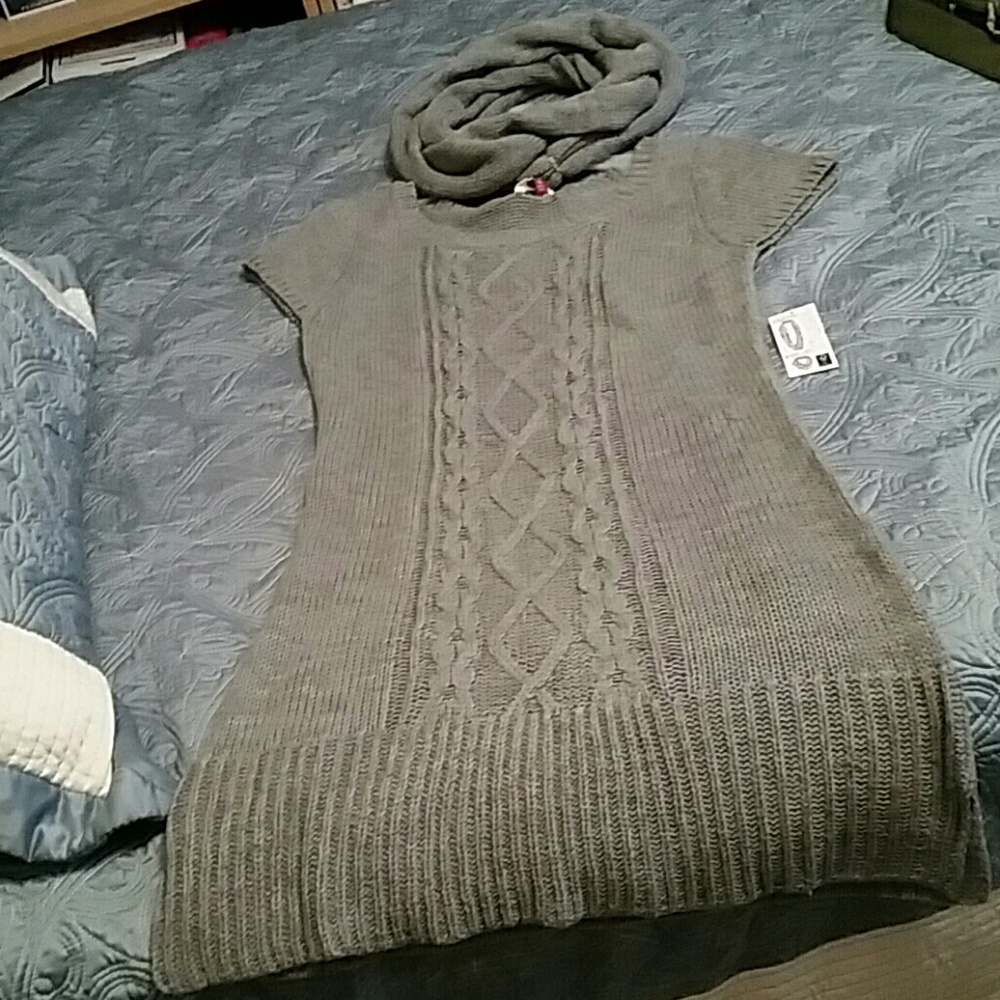 CLEARANCE! Grey sweater dress with infinity scarf