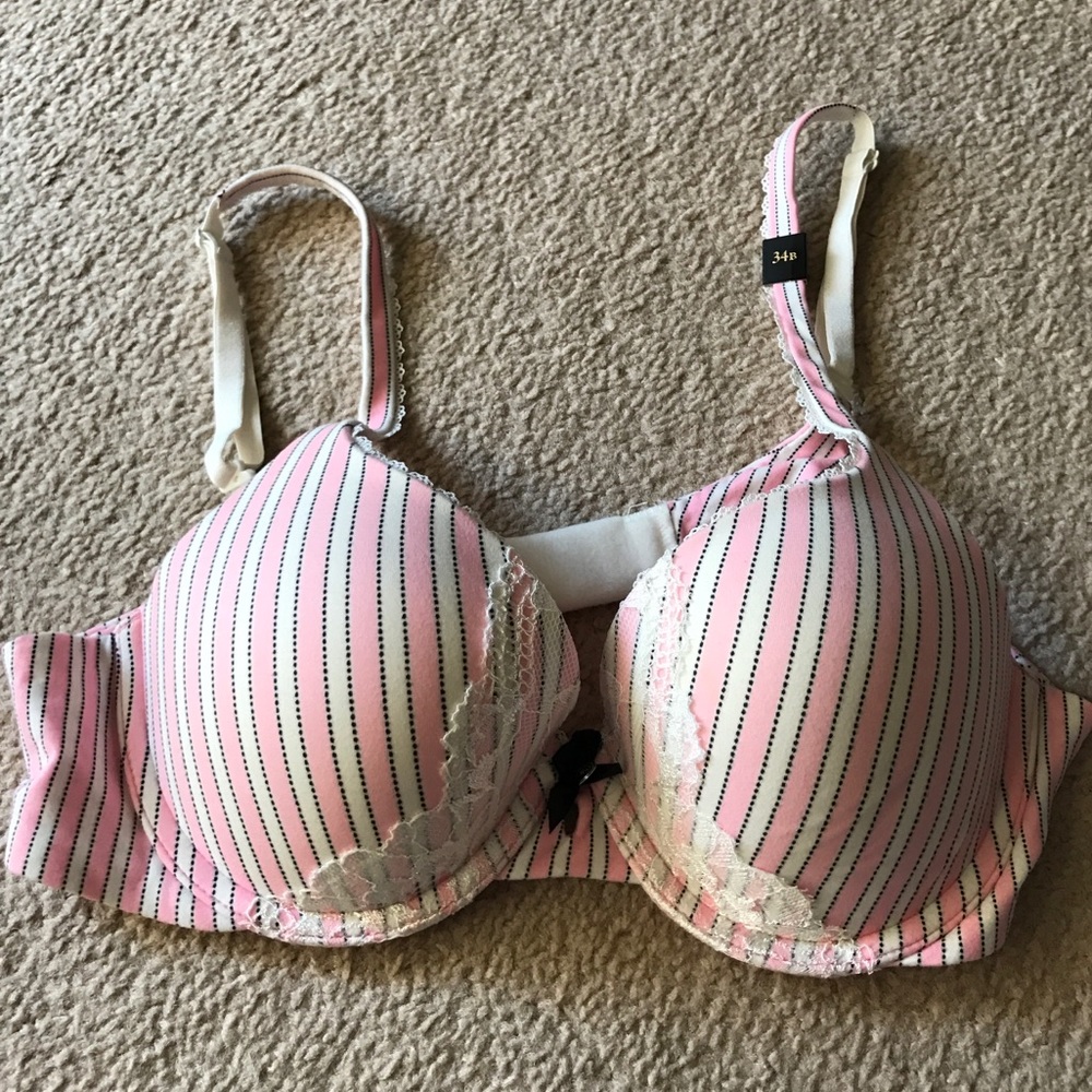 Victoria's Secret push-up 34B bra