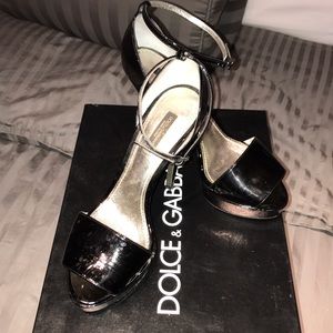 Dolce & Gabbana peep toe platform sandal