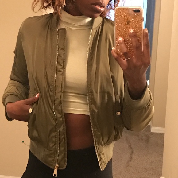 🔥Army green bomber jacket - Picture 3 of 4