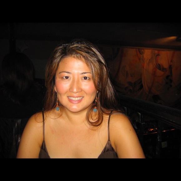 Meet your Posher, Anne - Picture 1 of 1