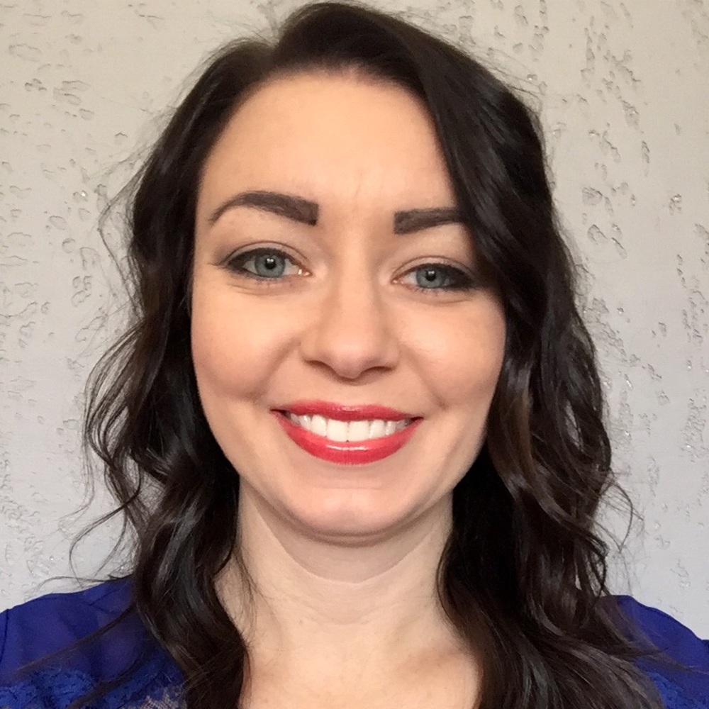 Meet your Posher, Julia