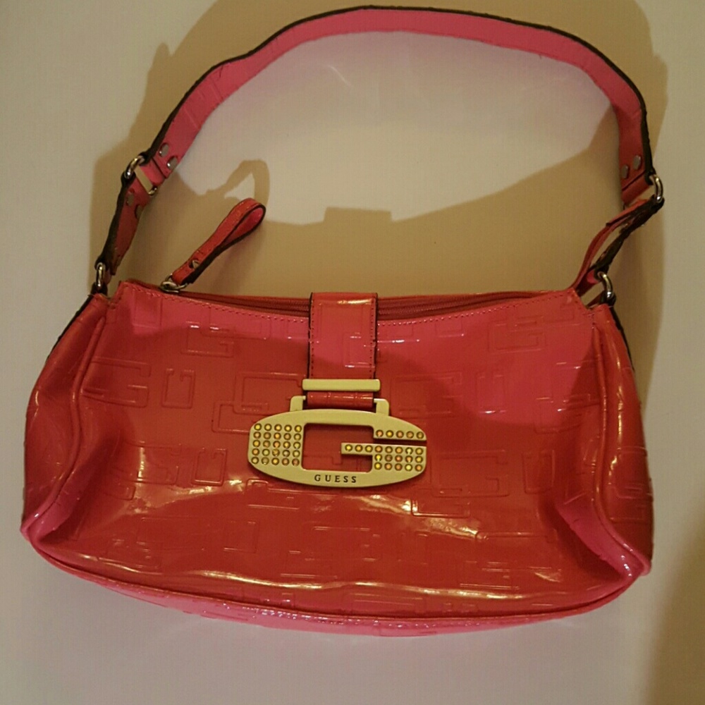 Guess bag hot pink, great shoulder bag small size