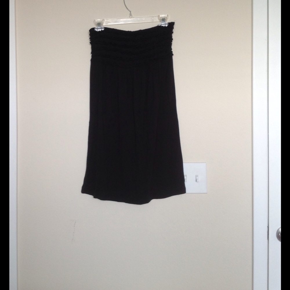 Nicole Miller Black strapless ruffle dress. Sz Med
