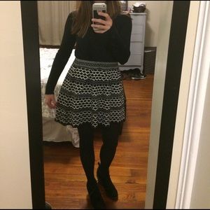 Patterned knit skirt