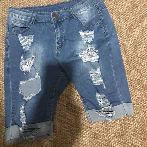 Nice and comfy stretchy like cut shorts size Large - Picture 4 of 7