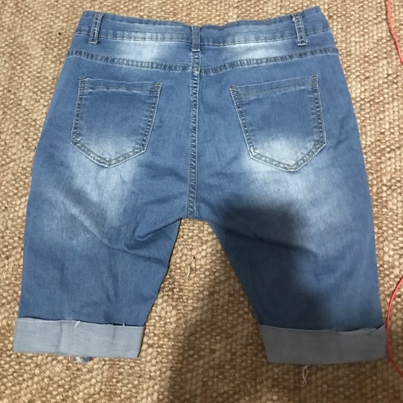 Nice and comfy stretchy like cut shorts size Large - Picture 6 of 7