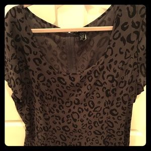 Grey/Black Leopard Print Tunic Top Torrid Sz 2