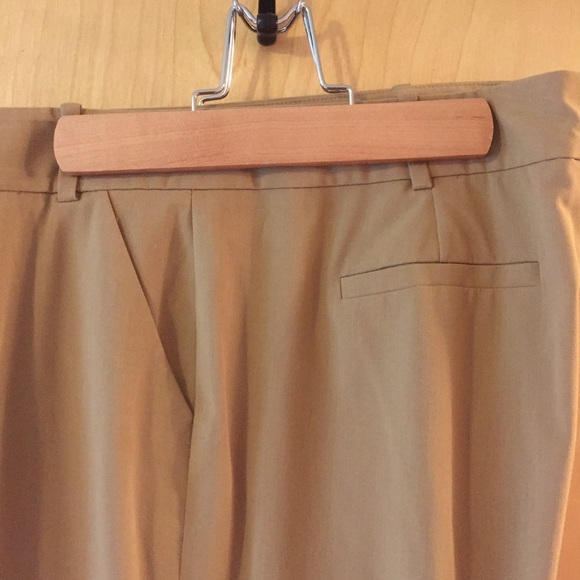 Gorgeous Wide-Leg Trousers - Picture 2 of 5