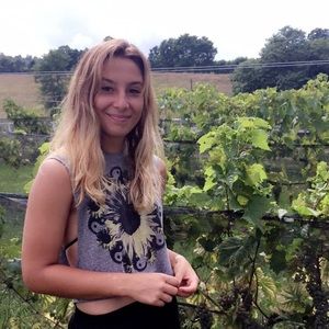 Meet your Posher, Madi