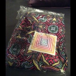 BNWT LULAROE LEGGINGS! GORGEOUS  CELTIC KNOT 🦄!
