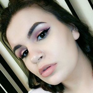 Meet your Posher, Annelys