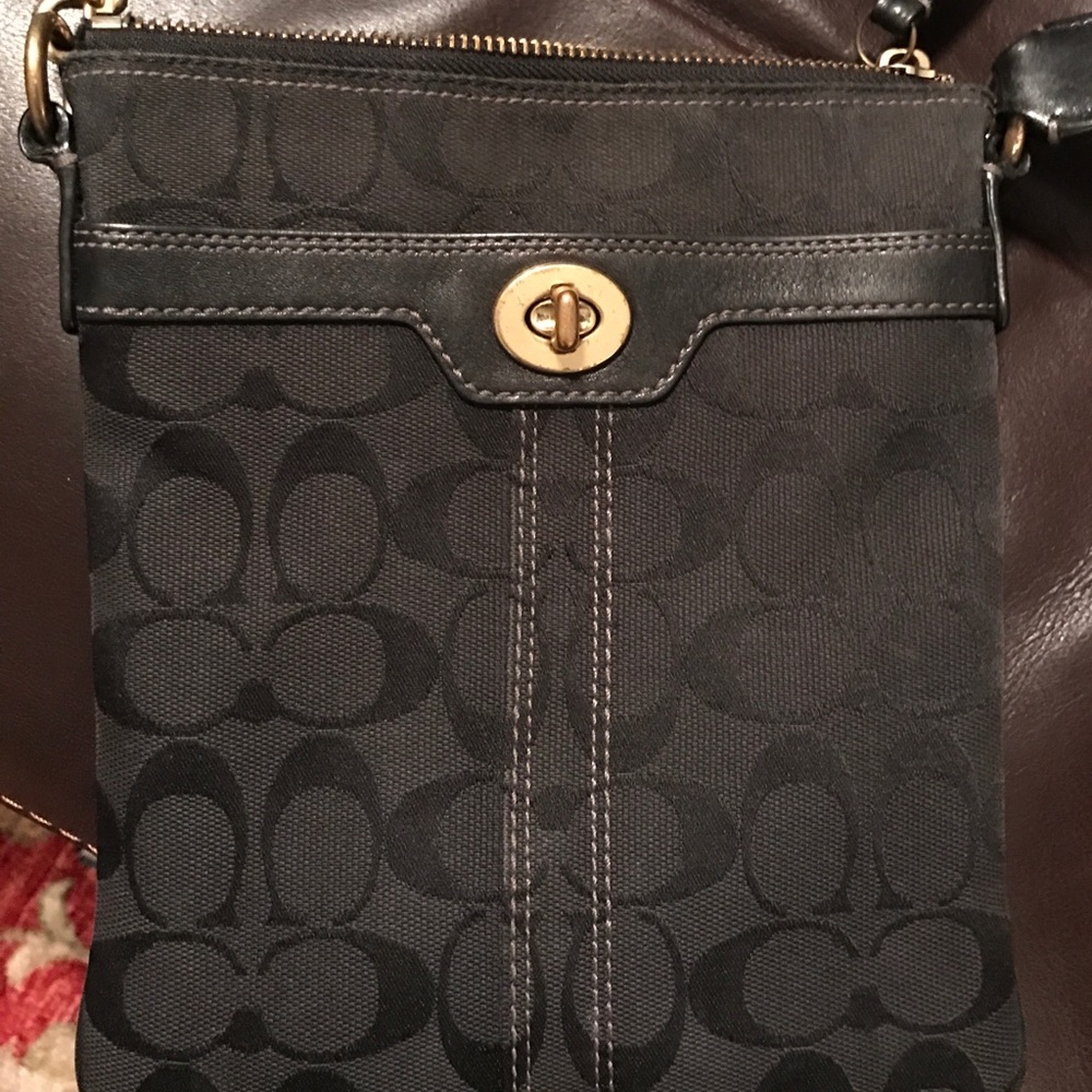COACH Black Crossbody Purse 👛
