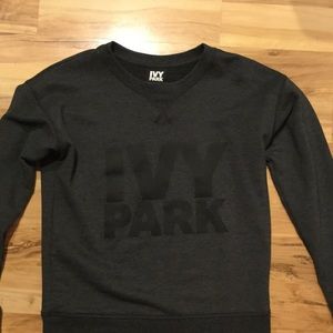IVY PARK LOGO CREWNECK SWEATSHIRT
