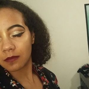 Meet your Posher, Linerlady