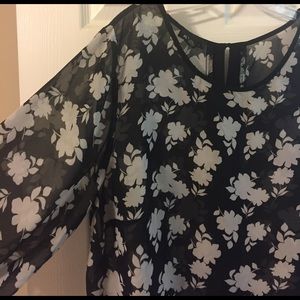 Floral 3/4 Sleeve Top