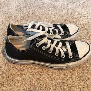 Black converse
