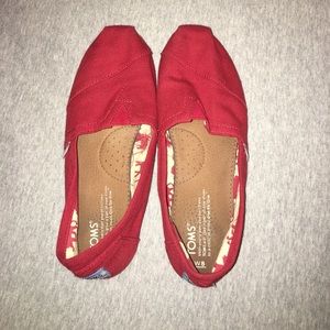 Red Toms