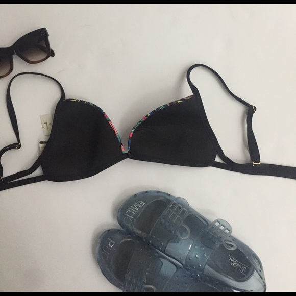 L*Space black Antigua triangle bikini top - Picture 2 of 2