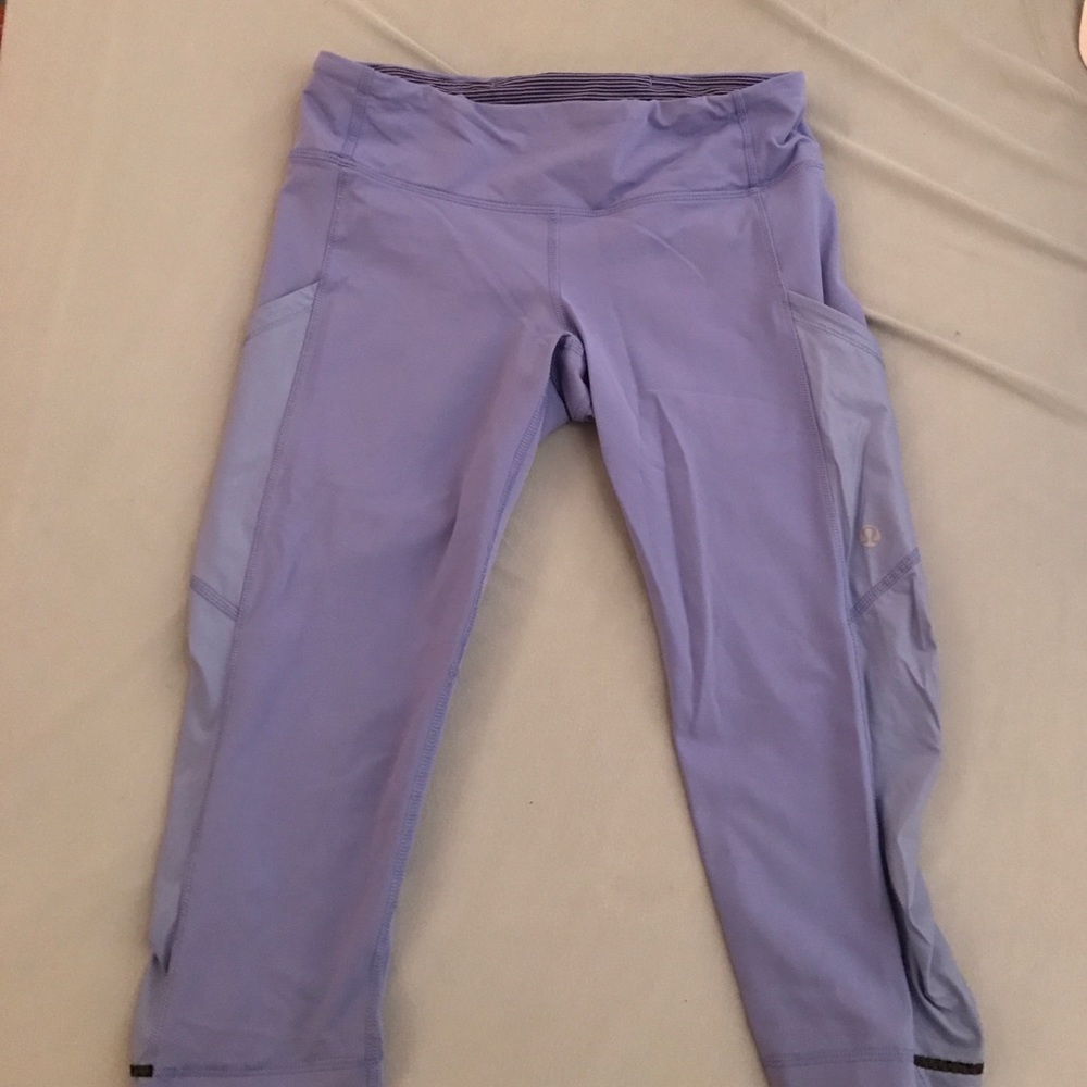 Lululemon purple cropped leggings