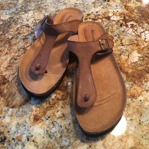 American Eagle NEW Sandals