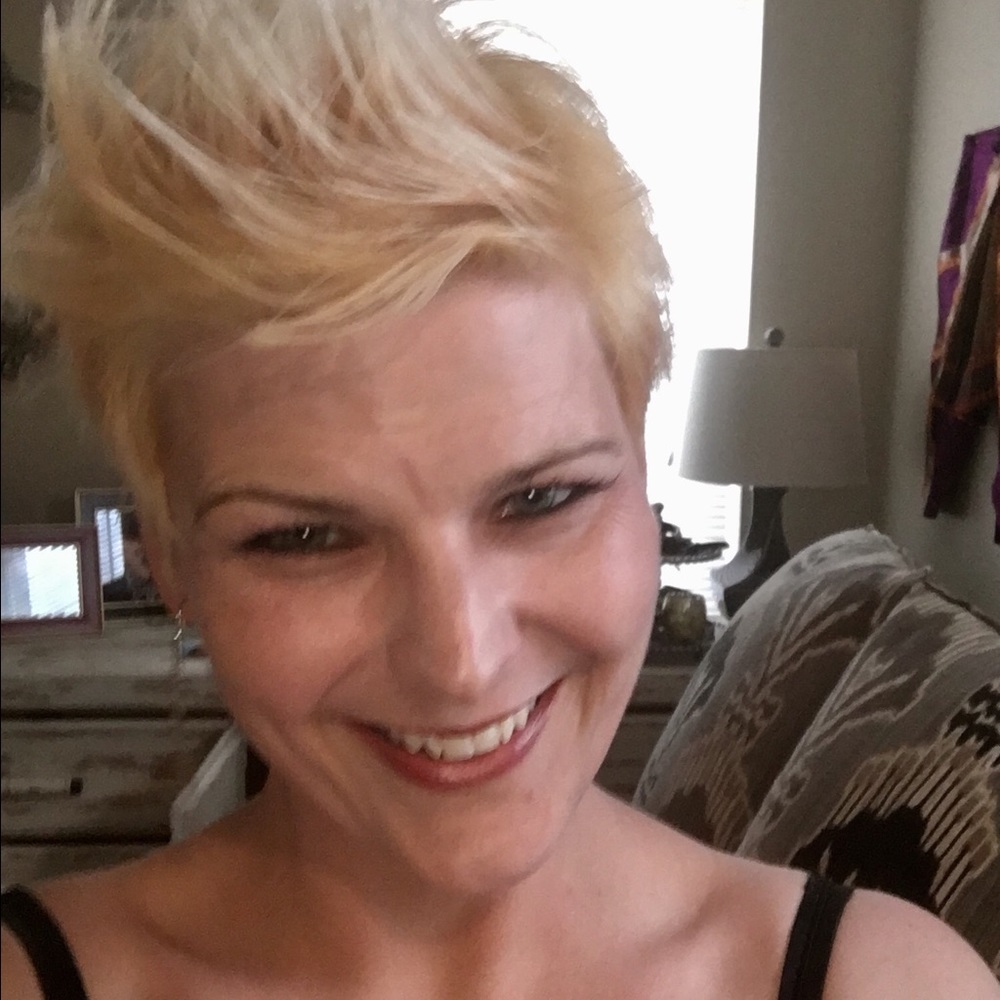 Meet your Posher, Rachel