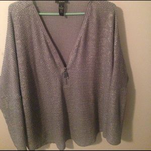 Very cute NWOT Alfani sweater !!