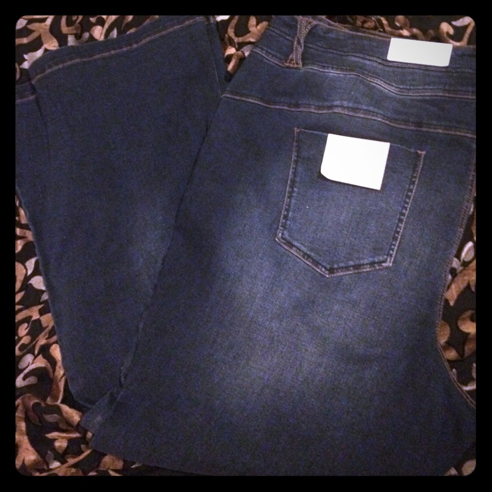 Very cute size 20 jeans stretch flawless  by Cato