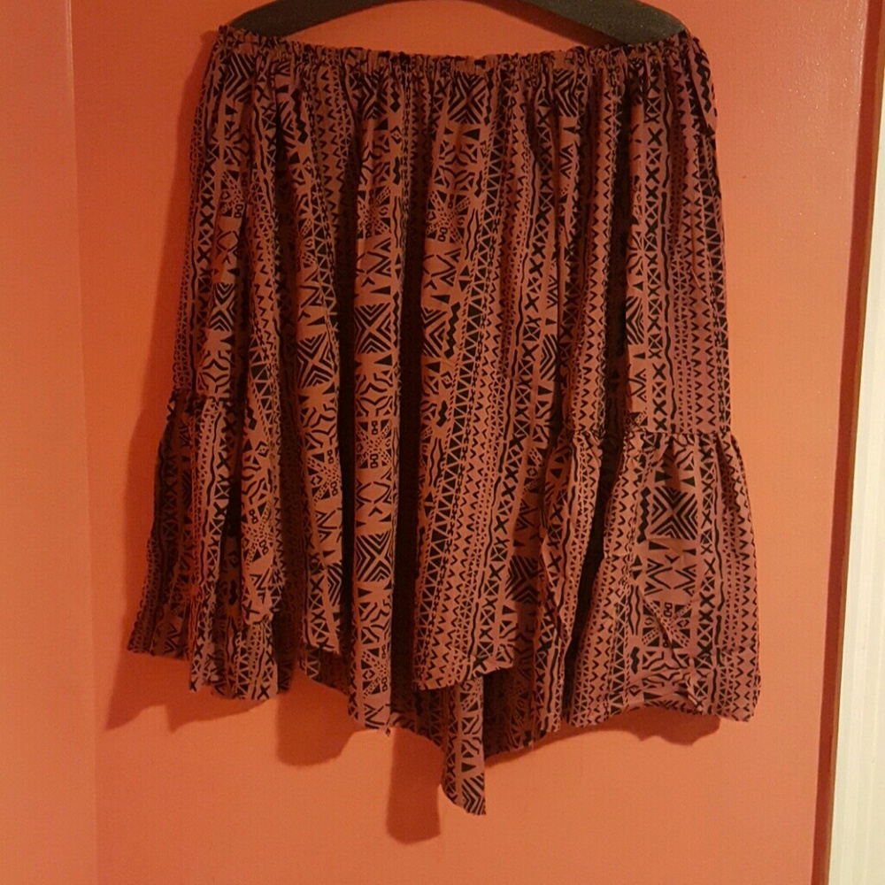 Off the shoulder flowy shirt