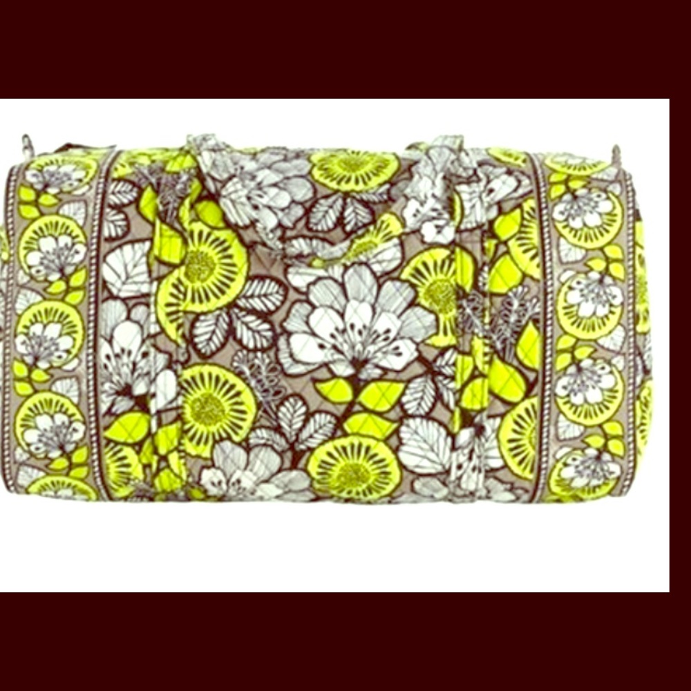 Vera Bradley Weekender bag. Large