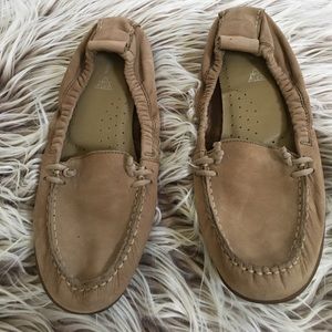 New Hush Puppies Moccasins
