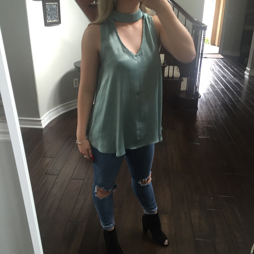 LAST//Spring Sage Silky Choker Top - Picture 2 of 5