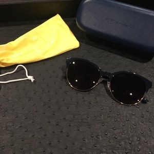 ✨FLASH SALE✨ Chloe + Isabel trendsetter sunglasses